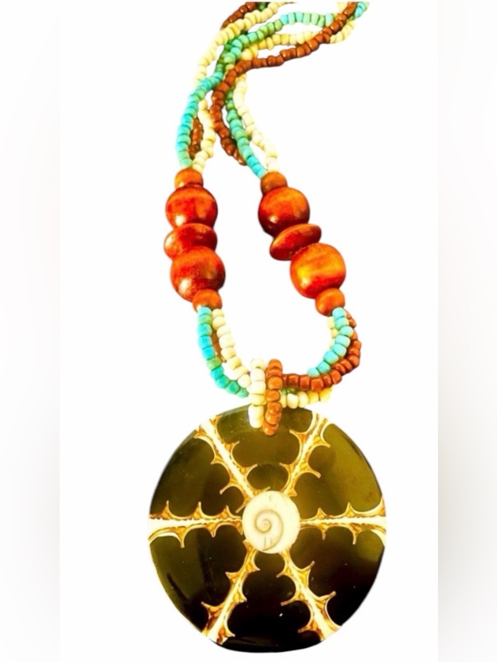 🔴Boho Beach Shell and Triple Strand Seed Bead Necklace
